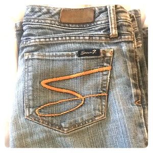 ⚡️7️⃣ Jeans ⚡️